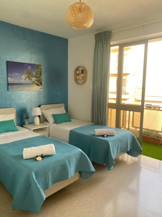 St Paul'S Bay Central Apartment In Qawra San Pawl il-Baħar Kültér fotó