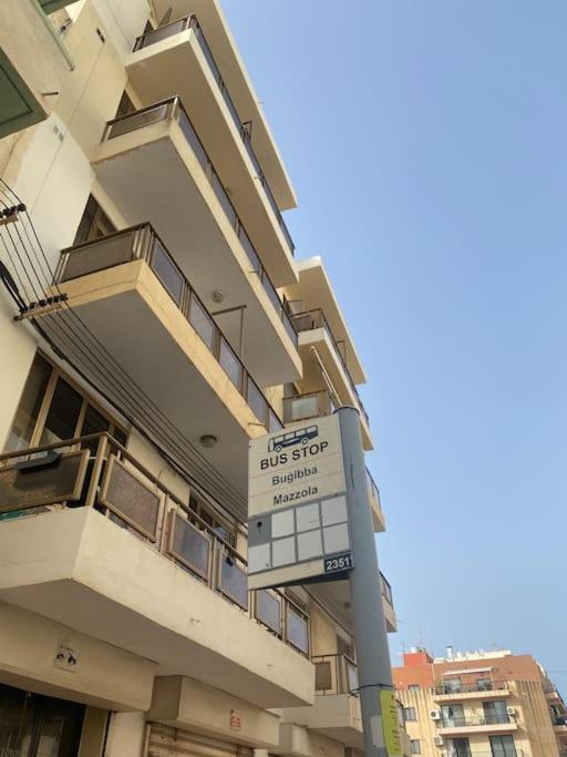 St Paul'S Bay Central Apartment In Qawra San Pawl il-Baħar Kültér fotó